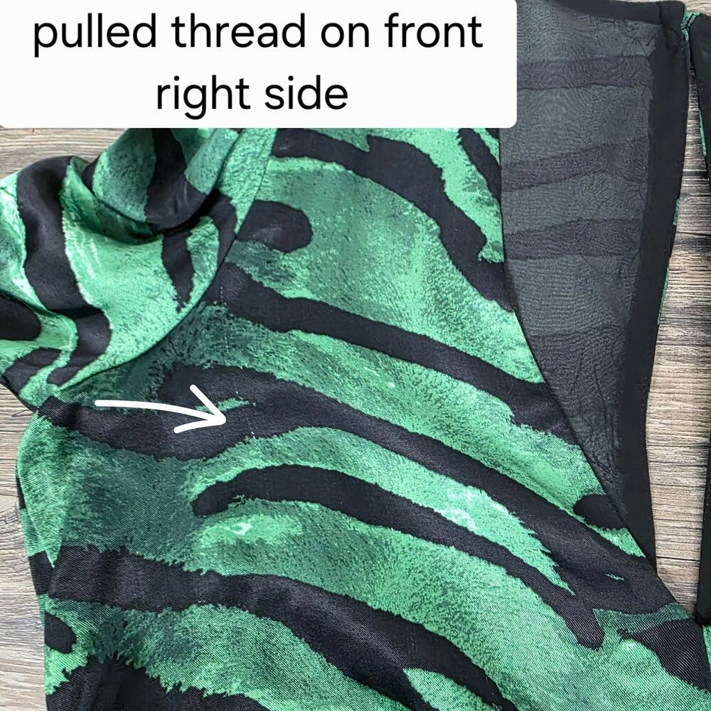 Topshop Green Zebra Print Midi Dress Ruched Front Long Sleeve V Neck Sz 8 - Picture 11 of 11